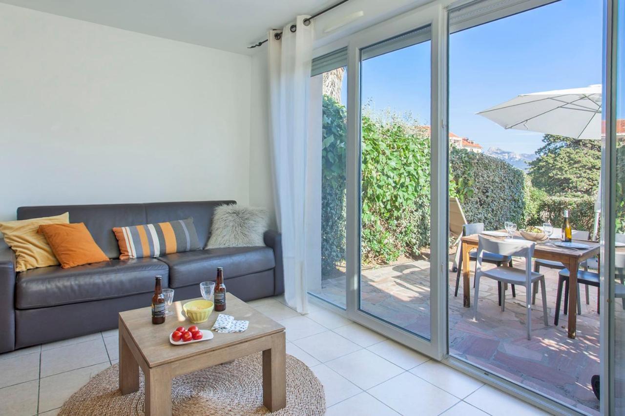 Mare Appart Avec Jardin Et Bbq Vue Mer Et Montagne Plage Et Port A 2 Pas Calvi  Exterior photo